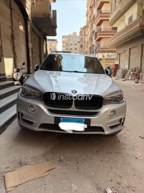 بي ام دبليو X5 2018 فضي أوتوماتيك مستعملة للبيع في الدقهلية - 4