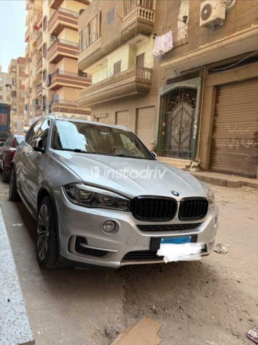 بي ام دبليو X5 2018 فضي أوتوماتيك مستعملة للبيع في الدقهلية - 7