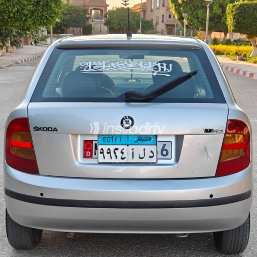 سكودا فابيا 2002 فضي يدوي مستعملة للبيع في الجيزة - 5