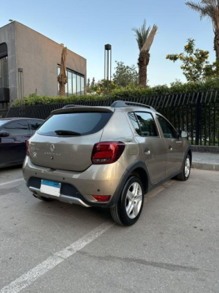 Renault Sandero Step Way 2021 Beige Automatic Used for Sale in Cairo
