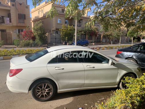 Mercedes CLA 180 2015 White Automatic Used for Sale in Greater Cairo ( Cairo + Giza) - 2