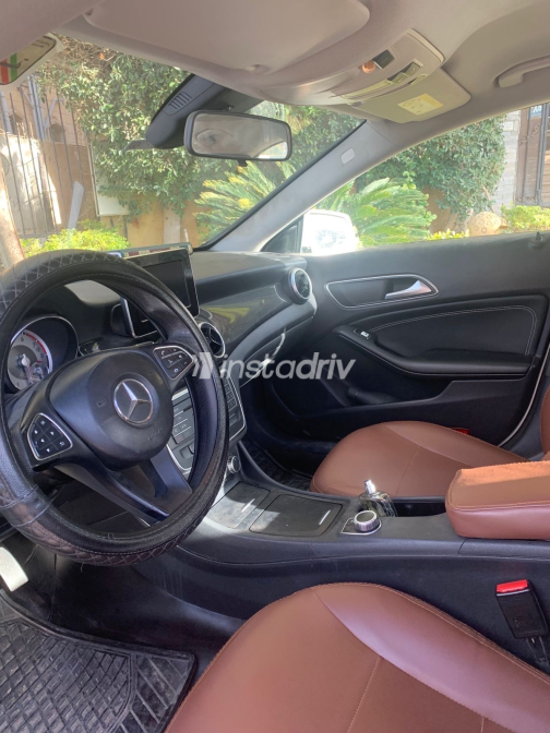 Mercedes CLA 180 2015 White Automatic Used for Sale in Greater Cairo ( Cairo + Giza) - 4