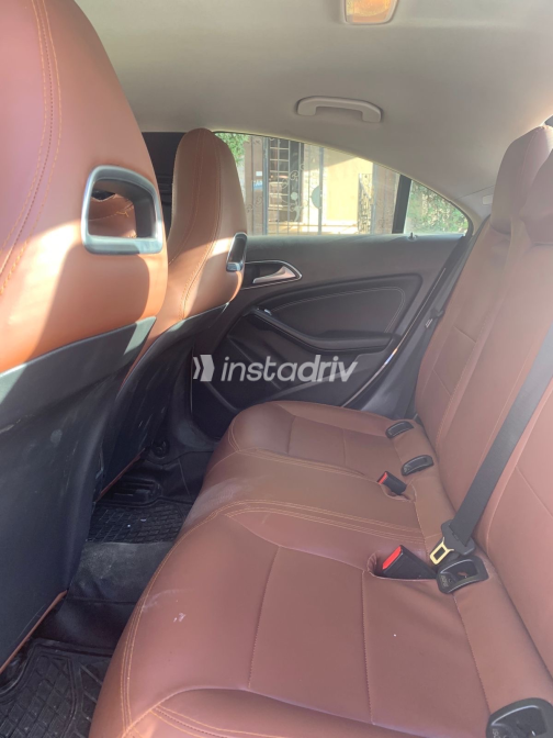 Mercedes CLA 180 2015 White Automatic Used for Sale in Greater Cairo ( Cairo + Giza) - 9