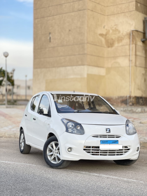 Zotye Xplosion 2018 White Manual Used for Sale in Greater Cairo ( Cairo + Giza) - 4