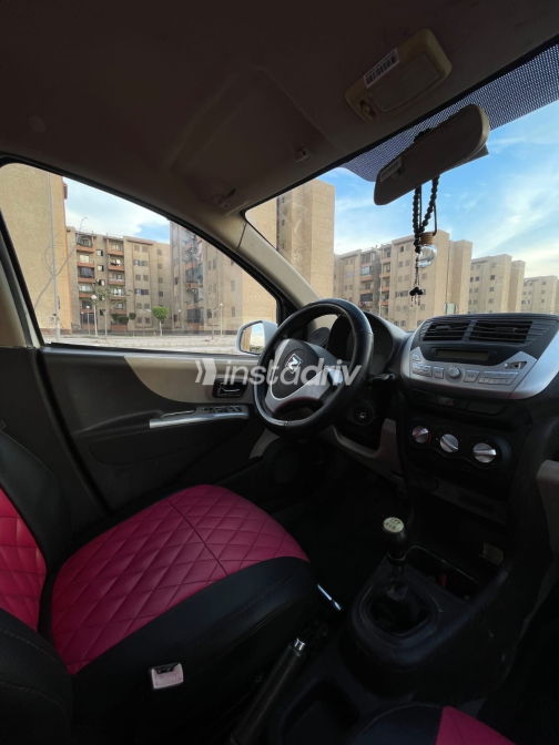 Zotye Xplosion 2018 White Manual Used for Sale in Greater Cairo ( Cairo + Giza) - 9