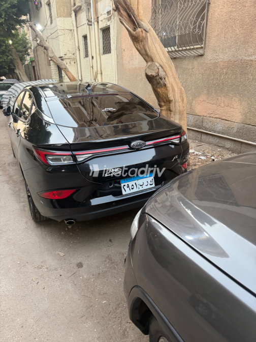 جاك J7 2025 أسود أوتوماتيك مستعملة للبيع في القاهرة الكبرى ( القاهرة - الجيزة) - 5