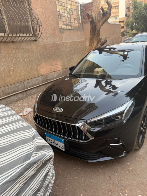 جاك J7 2025 أسود أوتوماتيك مستعملة للبيع في القاهرة الكبرى ( القاهرة - الجيزة) - 7