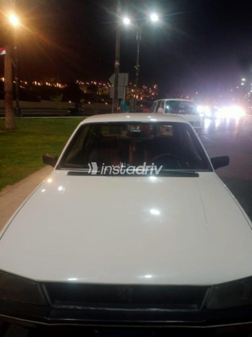 Peugeot 505 1980 White Manual Used for Sale in Greater Cairo ( Cairo + Giza) - 1