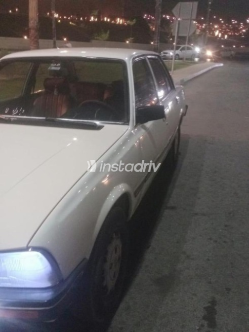 Peugeot 505 1980 White Manual Used for Sale in Greater Cairo ( Cairo + Giza) - 2