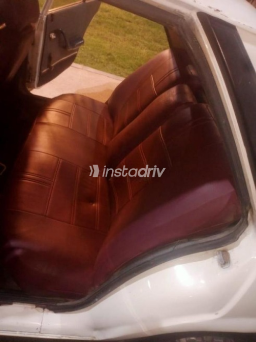 Peugeot 505 1980 White Manual Used for Sale in Greater Cairo ( Cairo + Giza) - 7