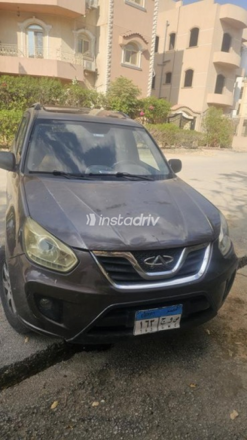 Chery Tiggo 3 2017 Brown Automatic Used for Sale in Cairo - 4
