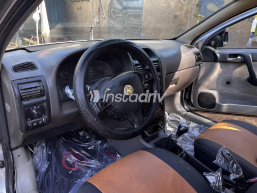 Opel Astra 2000 Silver Manual Used for Sale in Banha - 9