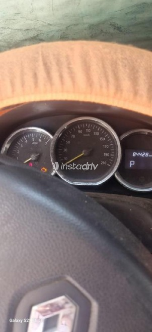 Renault Sandero Step Way 2016 Red Automatic Used for Sale in Alexandria - 5