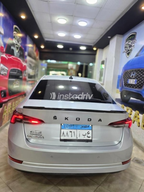 Skoda Octavia 2021 Silver Automatic Used for Sale in El Mahalla - 4