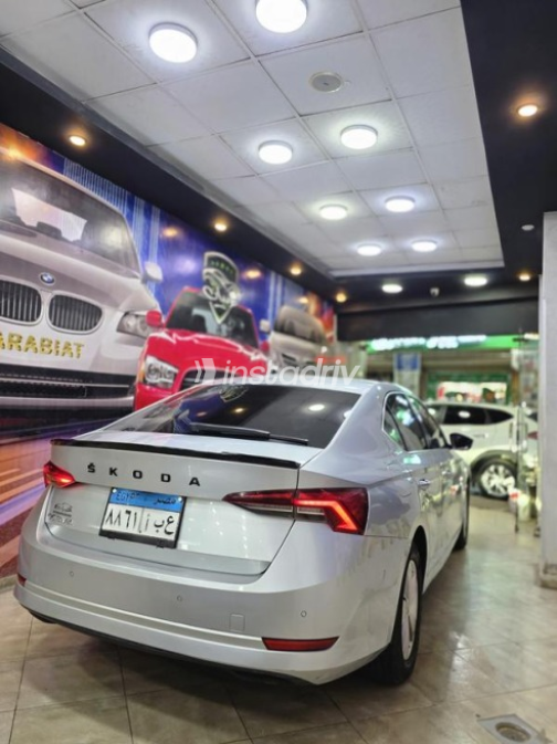 Skoda Octavia 2021 Silver Automatic Used for Sale in El Mahalla - 5
