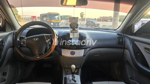 Hyundai Avante 2007 Silver Automatic Used for Sale in El Salam City - 5