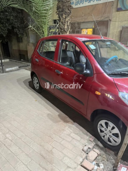 Hyundai I10 2016 Dark Red Automatic Used for Sale in Sohag - 4