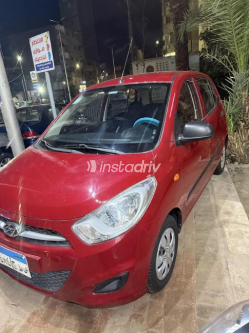 Hyundai I10 2016 Dark Red Automatic Used for Sale in Sohag - 5