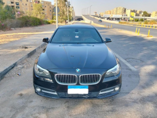بي ام دبليو 528 2015 أسود أوتوماتيك مستعملة للبيع في مدينة نصر
