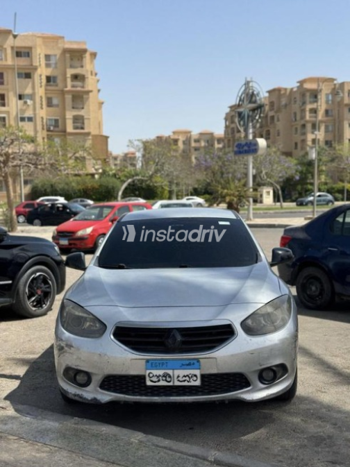 Renault Fluence 2014 Silver Automatic Used for Sale in Zagazig - 1