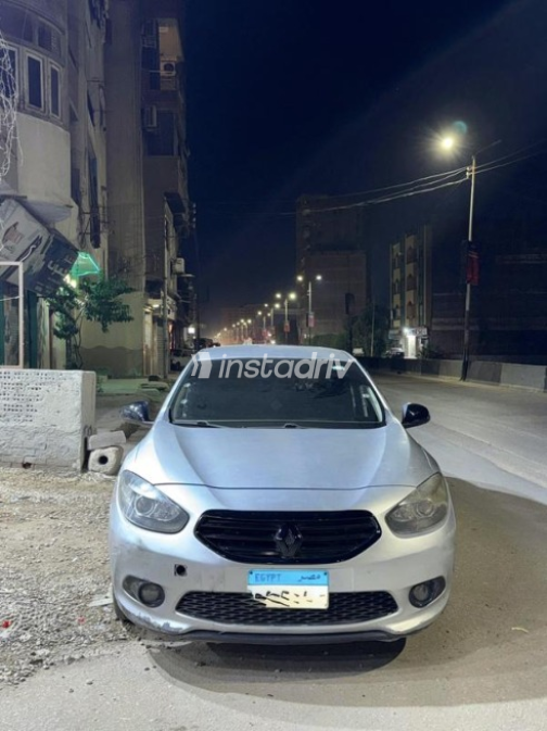 Renault Fluence 2014 Silver Automatic Used for Sale in Zagazig - 3