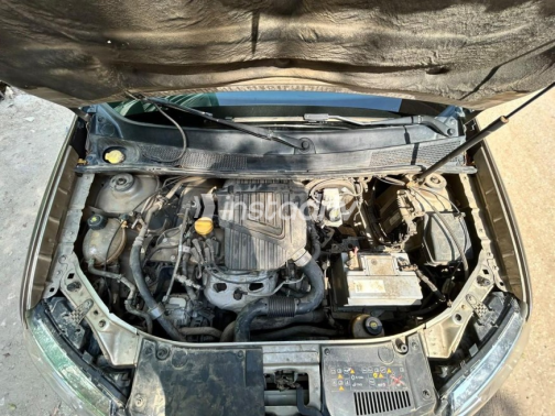 Renault Logan 2020 Gold Manual Used for Sale in Pyramids Gardens - 3