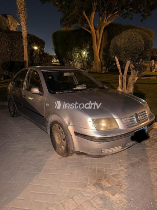 فولكس فاغن بورا 2002 فضي أوتوماتيك مستعملة للبيع في مدينة الشيخ زايد - 3