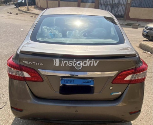 Nissan Sentra 2015 Bronze Automatic Used for Sale in Greater Cairo ( Cairo + Giza) - 2