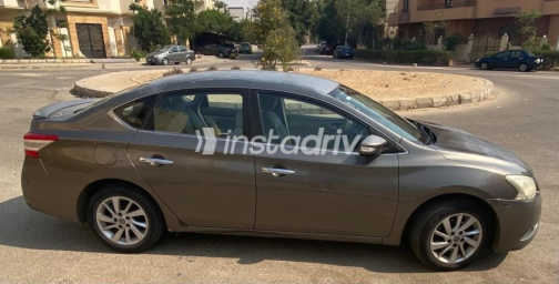 Nissan Sentra 2015 Bronze Automatic Used for Sale in Greater Cairo ( Cairo + Giza) - 3