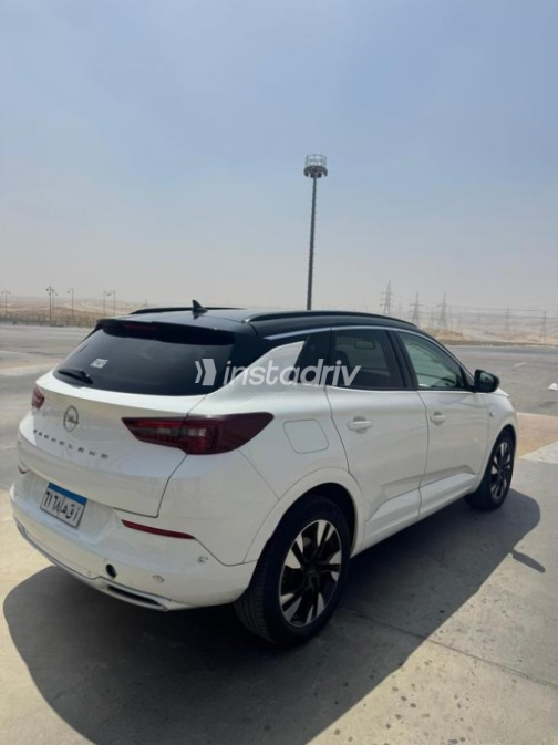 اوبل جراند لاند 2024 أبيض أوتوماتيك مستعملة للبيع في حلوان - 3