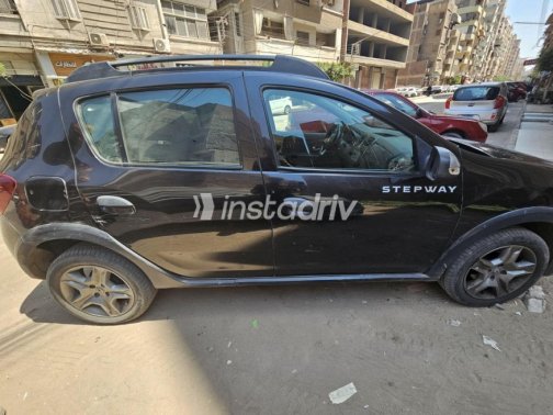 رينو سانديرو  ( ستيب  واى ) 2018 أسود أوتوماتيك مستعملة للبيع في المنصورة - 3