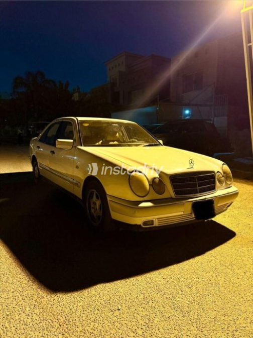مرسيدس E 200 1997 أبيض أوتوماتيك مستعملة للبيع في مدينة الشيخ زايد - 2