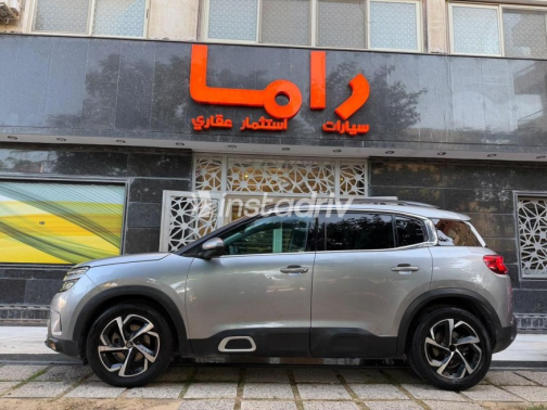 Citroën C5 2020 Gray Automatic Used for Sale in Ismailia - 3