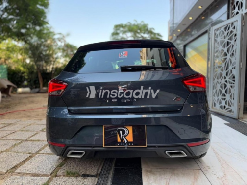 Seat Ibiza 2020 Gray Automatic Used for Sale in Ismailia - 6