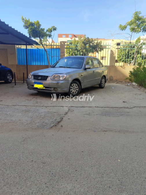 Hyundai Verna 2017 Champagne Manual Used for Sale in Greater Cairo ( Cairo + Giza) - 2