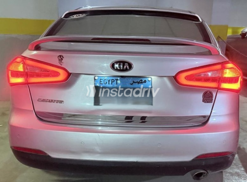 Kia Cerato 2016 Silver Automatic Used for Sale in Greater Cairo ( Cairo + Giza) - 1