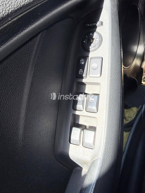 Kia Cerato 2016 Silver Automatic Used for Sale in Greater Cairo ( Cairo + Giza) - 9