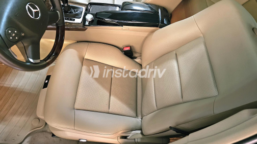 Mercedes E 250 2012 Black Automatic Used for Sale in Greater Cairo ( Cairo + Giza) - 4