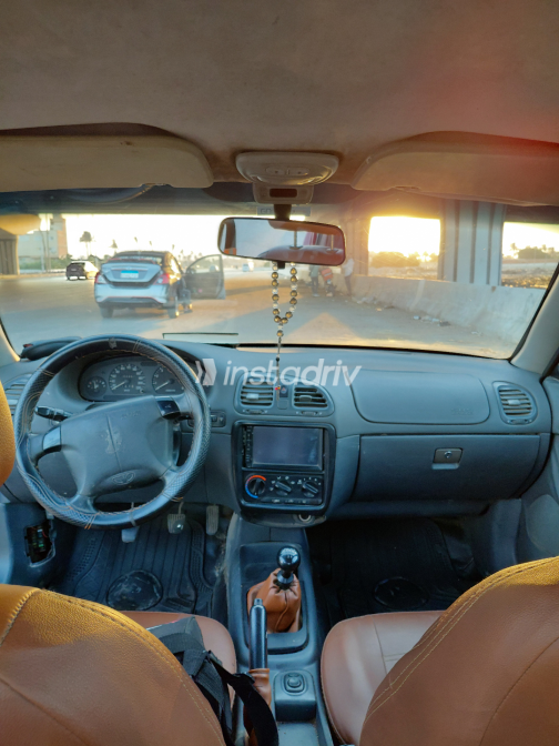 Daewoo Nubira 1998 White Manual Used for Sale in Greater Cairo ( Cairo + Giza) - 8