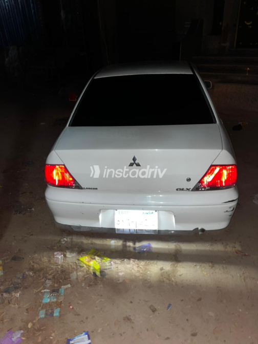 Mitsubishi Lancer 2001 White Automatic Used for Sale in Greater Cairo ( Cairo + Giza) - 4