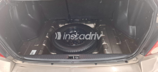 Hyundai Verna 2019 Bronze Manual Used for Sale in Greater Cairo ( Cairo + Giza) - 4