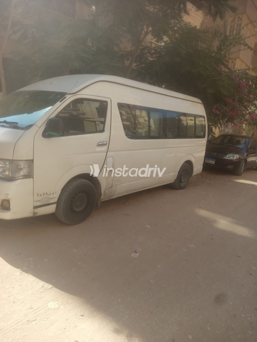 Toyota Hiace 2013 White Manual Used for Sale in Greater Cairo ( Cairo + Giza) - 4