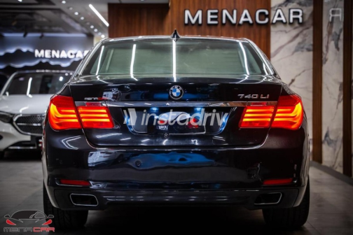 BMW 740 2011 Black Automatic Used for Sale in Cairo - 7