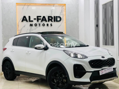 Kia Sportage 2022 White Automatic Used for Sale in Nasr city - 2