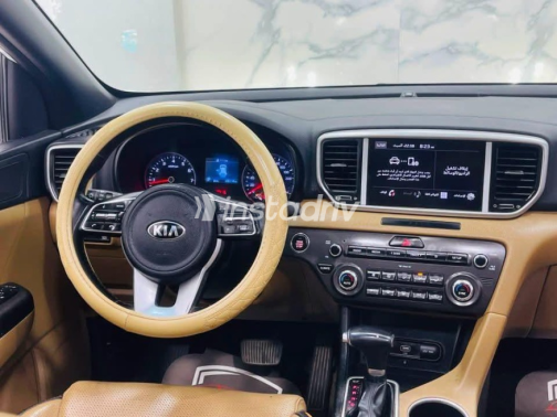 Kia Sportage 2022 White Automatic Used for Sale in Nasr city - 3