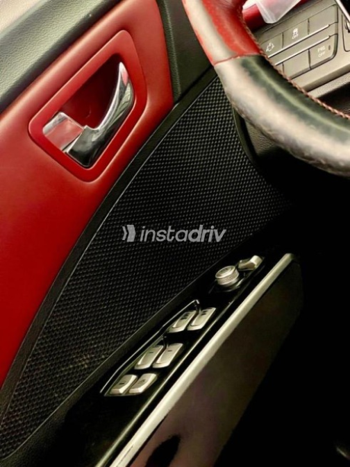 Ssang Yong Tivoli 2015 Dark Blue Automatic Used for Sale in Greater Cairo ( Cairo + Giza) - 9