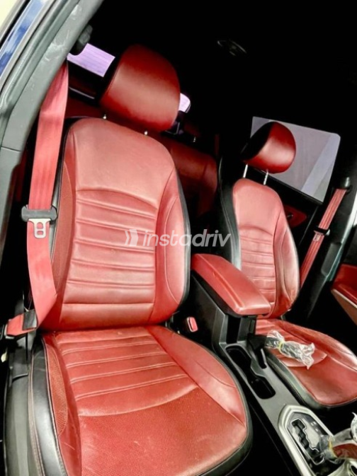Ssang Yong Tivoli 2015 Dark Blue Automatic Used for Sale in Greater Cairo ( Cairo + Giza) - 10