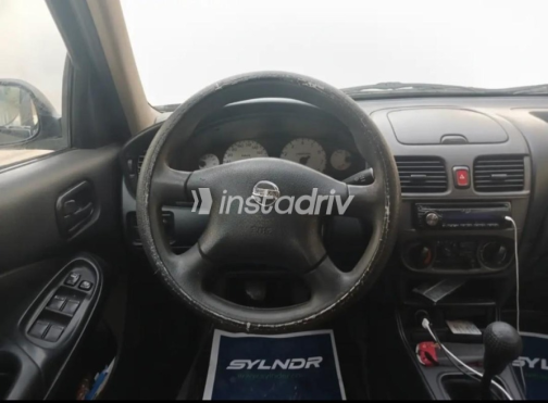 Nissan Sunny 2013 Black Manual Used for Sale in Cairo - 6