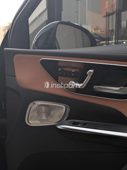 Mercedes GLC 200 2024 Black Automatic Used for Sale in Cairo - 9