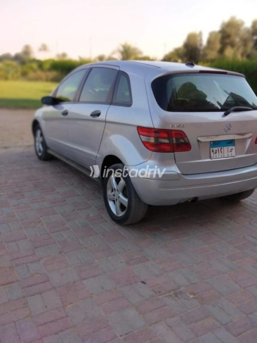 Mercedes B 150 2006 Silver Automatic Used for Sale in 10th of Ramadan - 3